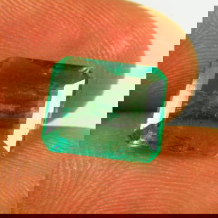 Natural Emerald - 3.10 Ct: Title: Origin: 0010a00001e64zK Weight: Too Nice Gems Size/Dimension: 51 Additional Information: Natural Emerald - 3.10 Ct Reserve: $540.00 Shipping: Domestic: Flat-rate of $7.00 to anywhere within the