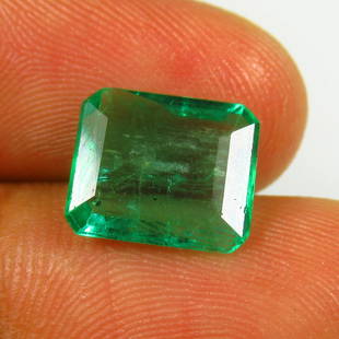 Natural Emerald - 3.10 Ct: Title: Origin: 0010a00001e64zKWeight: Too Nice GemsSize/Dimension: 51Additional Information: Natural Emerald - 3.10 Ct Reserve: $540.00 Shipping:Domestic: Flat-rate of $7.00 to anywhere within the