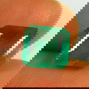 Natural Emerald - 2.63 Ct: Title: Origin: 0010a00001e64zK Weight: Too Nice Gems Size/Dimension: 54 Additional Information: Natural Emerald - 2.63 Ct Reserve: $440.00 Shipping: Domestic: Flat-rate of $7.00 to anywhere within the