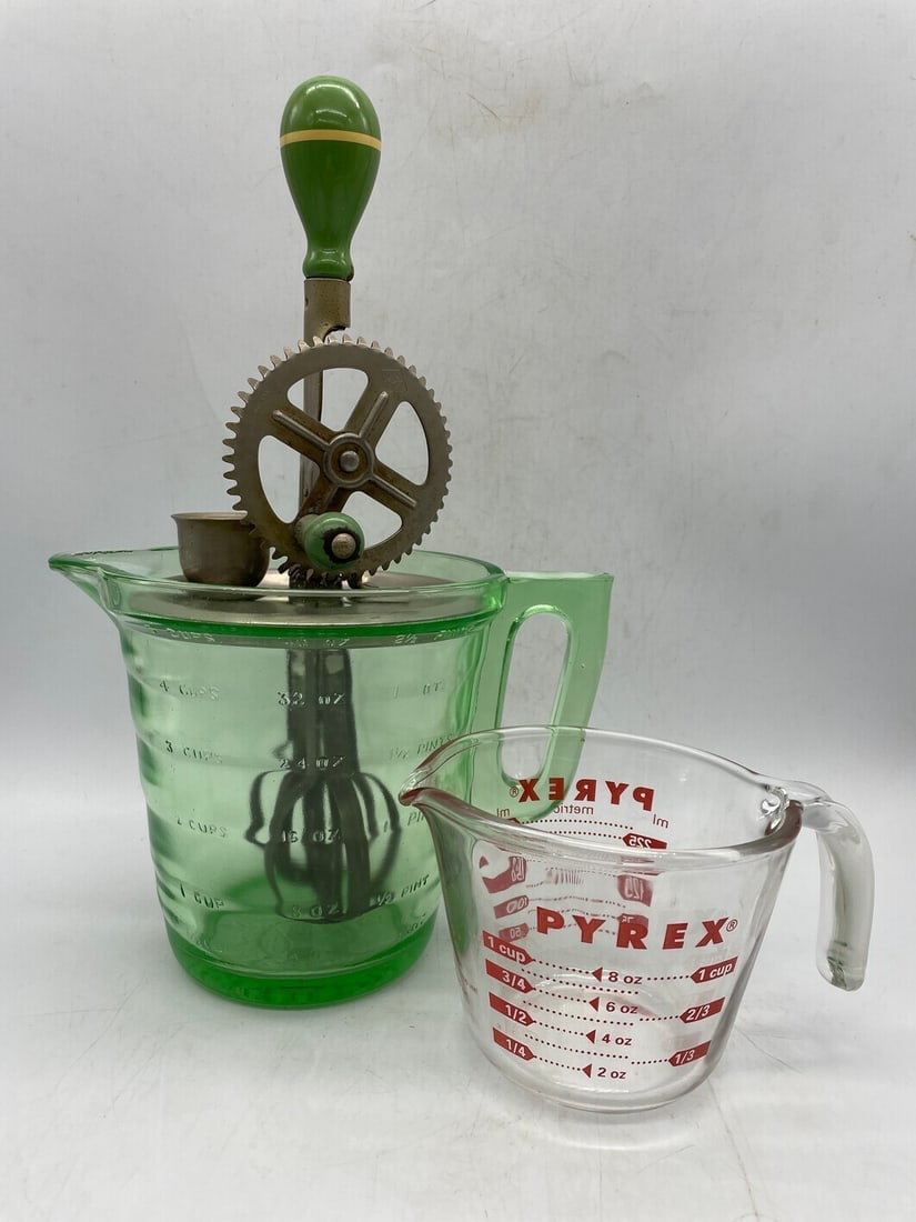 Huge 5 Cup Uranium Glass Measure Cup With Hand Mixer (1 of 8)