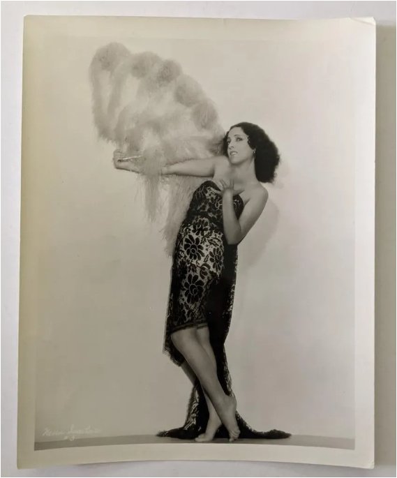 VINTAGE PIN UP MODEL ACTRESS PUBLICITY PHOTOGRAPH, ID'd NELLA SUARTARO: DescriptionVINTAGE PIN UP MODEL ACTRESS PUBLICITY PHOTOGRAPH, ID'd NELLA SUARTAROVINTAGE PIN UP MODEL ACTRESS PUBLICITY PHOTOGRAPH, ID'd NELLA SUARTARODescriptionVintage Pin-Up Model / Actress Publici