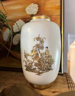 Hyalan Pottery Mid Century Vase - from North Carolina: Title: Hyalan Pottery Mid Century Vase - from North Carolina Maker/Brand: Hickory North Carolina Origin: Hickory NC Date/Period: 1900's Materials: Vase - Porcelain Size:5.5"Wx7.5"Dx9"H. 7 lbs. Descrip