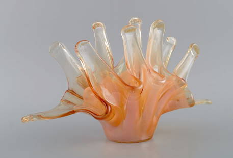 Large organically shaped Murano bowl in mouth blown art glass. 1960s / 70s.: Title: Large organically shaped Murano bowl in mouth blown art glass. 1960s / 70s. Description: Large organically shaped Murano bowl in mouth blown art glass. 1960s / 70s. Measures: 32 x 17.5 x 13 cm.