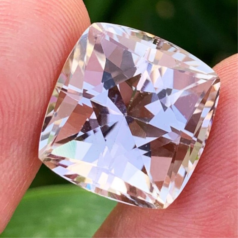 Custom Cut Kunzite Gemstone, Loose Kunzite, Flawless Kunzite Cut Stone, Peach Color Kunzite Jewelry (1 of 3)