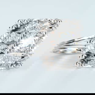 White Gold Ring with Diamonds: Title: White Gold Ring with Diamonds Description: White gold ring with 21 diamonds. Central diamond 1ct, color D, purity VVS2. 20 surrounding diamonds 0.20ct (0.01ct each). MO28112023.SN Date/Period: