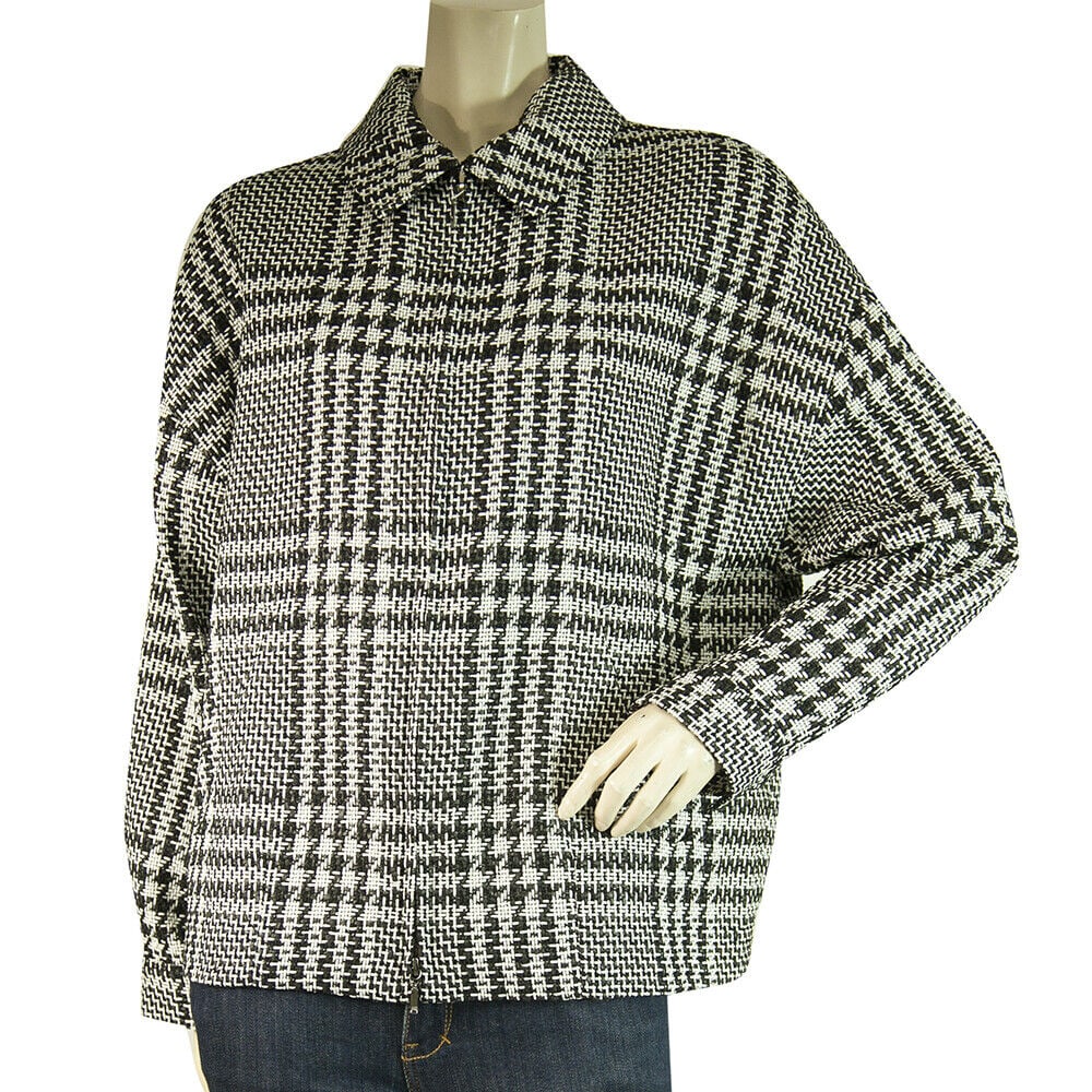Escada Black & White Prince de Galle Check Zipper Cotton Jacket size 44: Escada Black & White Prince de Galle Check Zipper Cotton Jacket size 44 The most stylish jacket that will keep you warm in a chilly day is this black & white, prince de galle pattern, Escada beauty. I