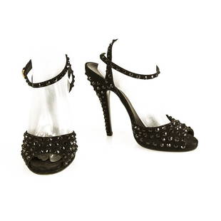 GUCCI Black Fully Studded Ankle Strap Peep Toe Pumps High Heels Sandal Shoes 39: GUCCI Black Fully Studded Ankle Strap Peep Toe Pumps High Heels Sandal Shoes 39 GUCCI presents these very impressive black sandals ! These amazing high heels will complete almost any wardrobe! They fe