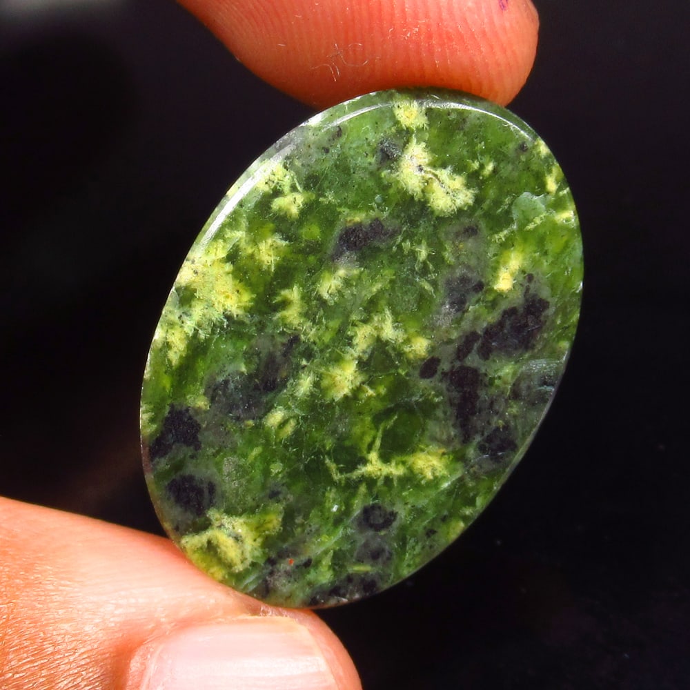 22.27 Ct - Natural Tree Jasper: No Reserve! Title: 22.27 Ct - Natural Tree Jasper Description: Gemstone Gemstones: Jasper Carat:22.27 Size/Dimensions:28.0 x 20.0 x 5.3 mm Additional Info:Pieces : 1 No's / Shape : Oval Cab / Color :
