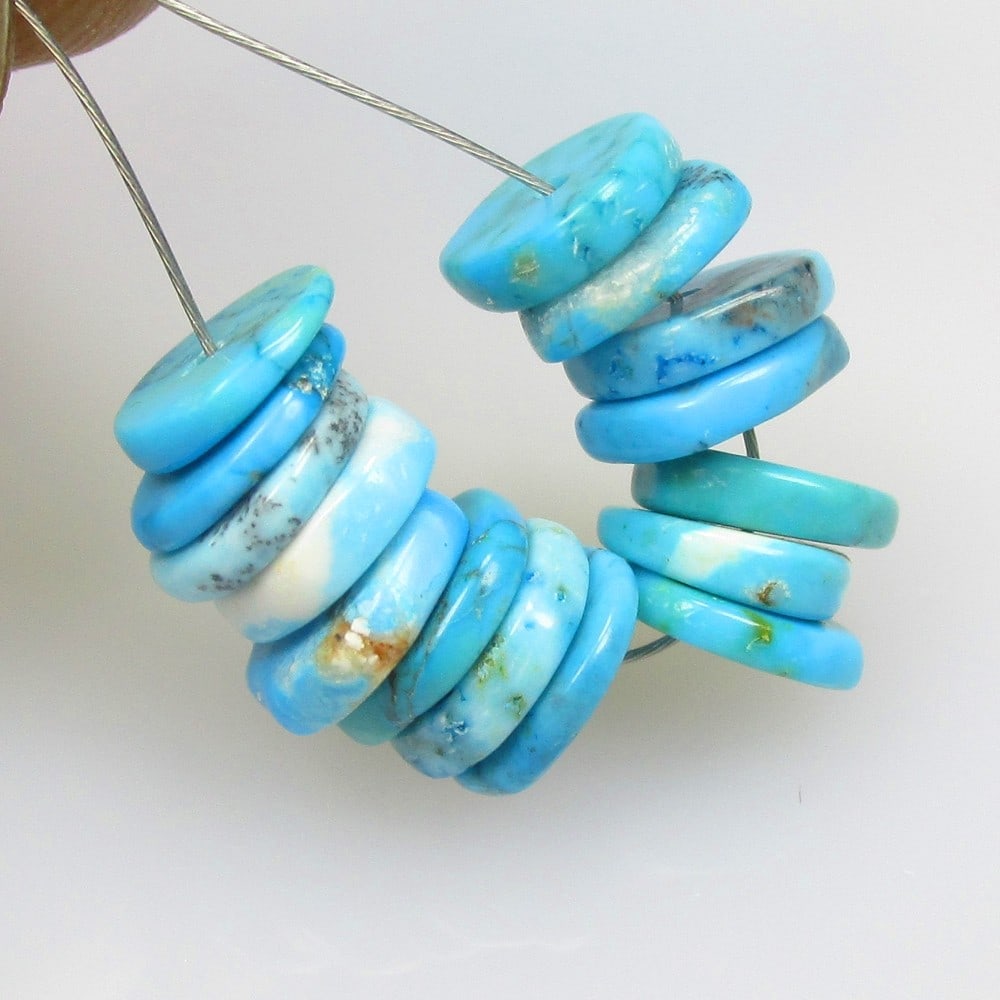9.22 Ctw Natural 15 Drilled Turquoise Round Beads (1 of 2)