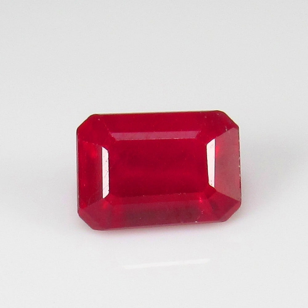 Natural Red Ruby - 1.68 Ct (1 of 2)