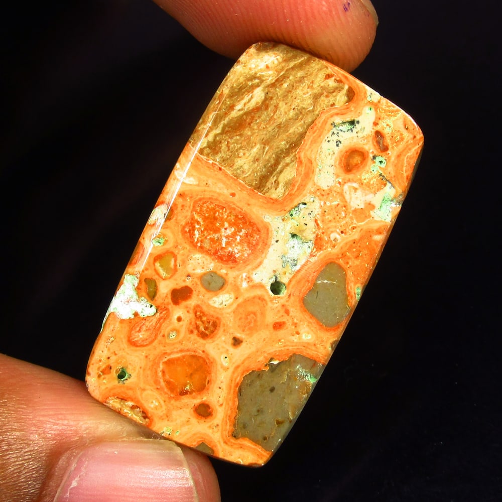 34.61 Ct - Natural Lupid Skin Jasper: No Reserve! Title: 34.61 Ct - Natural Lupid Skin Jasper Description: Gemstone Gemstones: Jasper Carat:34.61 Size/Dimensions:32.0 x 18.0 x 5.9 mm Additional Info:Pieces : 1 No's / Shape : Cushion Cab /