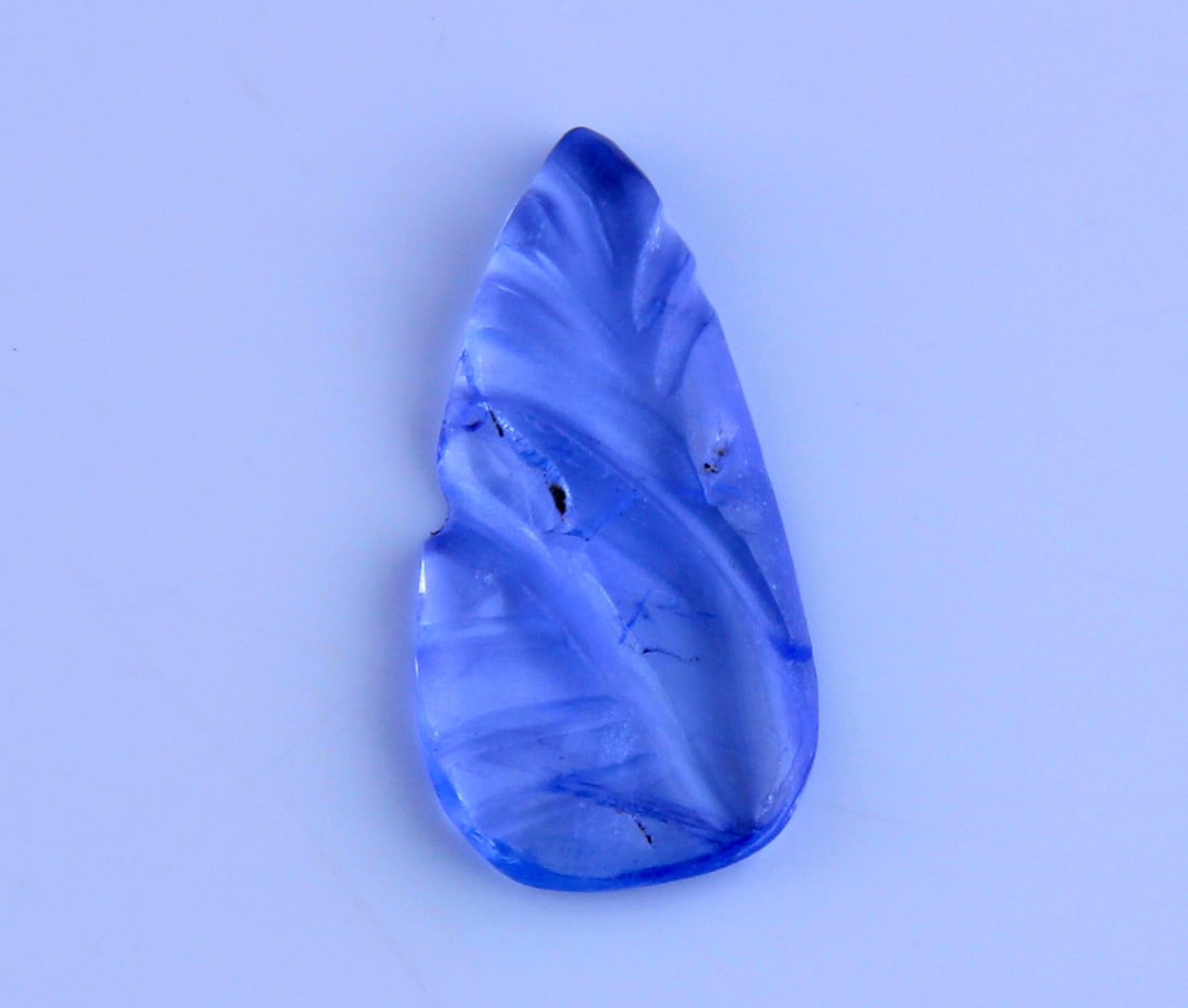 Fabulous " Natural Carving Tanzanite " 1.63 Cts Natural Carving Tanzanite: No Reserve! Title: Fabulous " Natural Carving Tanzanite " 1.63 Cts Natural Carving Tanzanite Additional Info: Gemstone : Natural CarvingTanzanite Origin: Tanzania Weight : 1.63 carats Dimensions : 14.