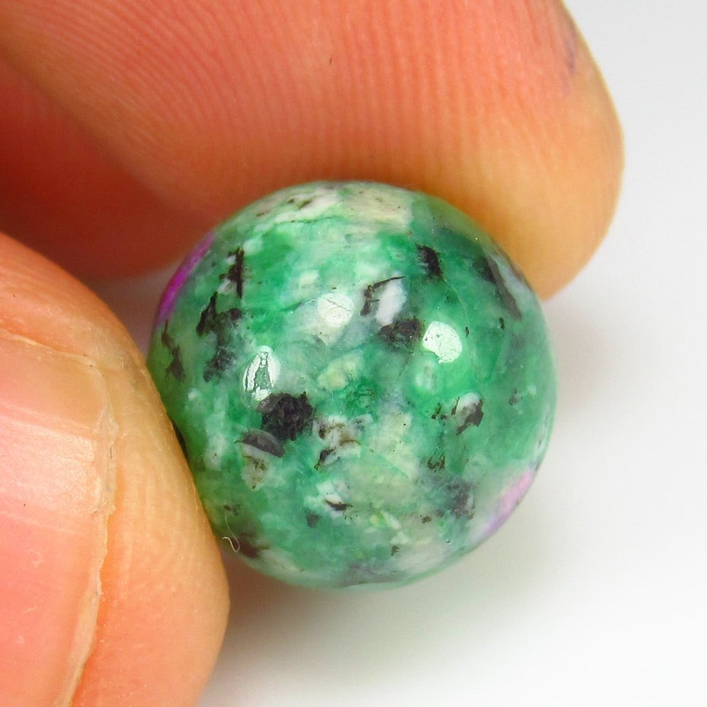 Natural Ruby Zoisite Beads - 12.27 Ct (1 of 2)