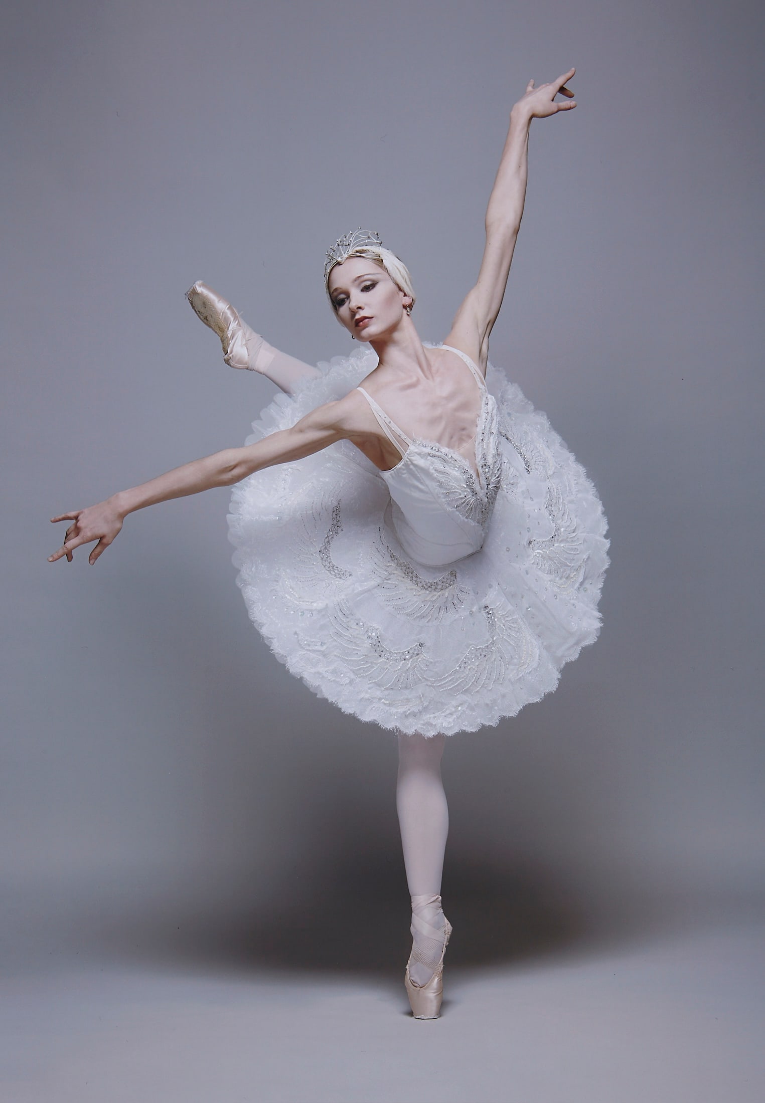 Spiros Politis(1969-): "Swan Lake-Melissa Hamilton"(2013) 5/25: Artist: Spiros Politis(1969-) Title: "Swan Lake-Melissa Hamilton"(2013) 5/25 Date: 2013 Medium: Photograph Material: paper Dimensions: 20" x16'Description: Edition 5/25. Portrait of ballet dancer Meli