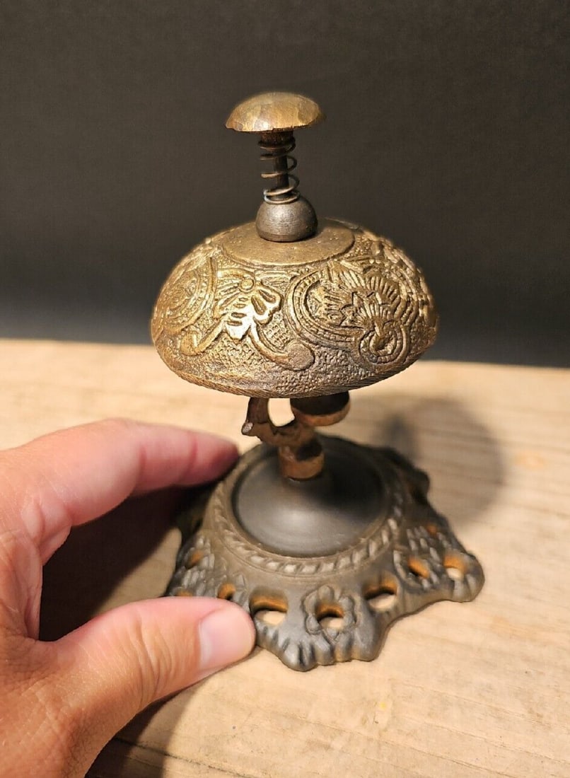 Ornate Brass Table Desk Bell (1 of 13)