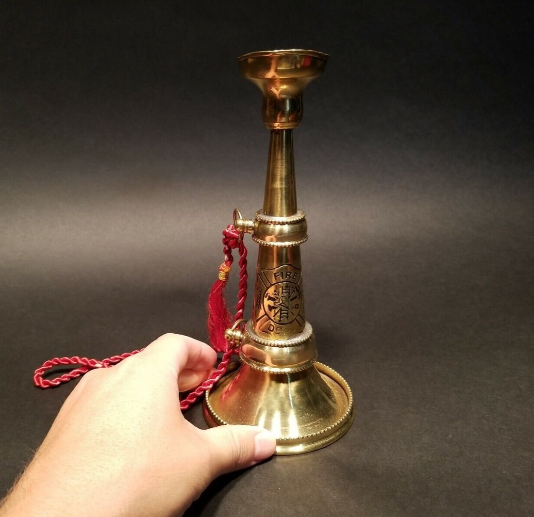 9" Brass Fireman Presentation Horn Speaking Trumpet (1 of 12)