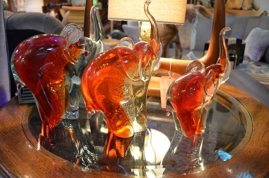 Italian Murano Glass Elephant Trio - Set of 3 (1 of 7)