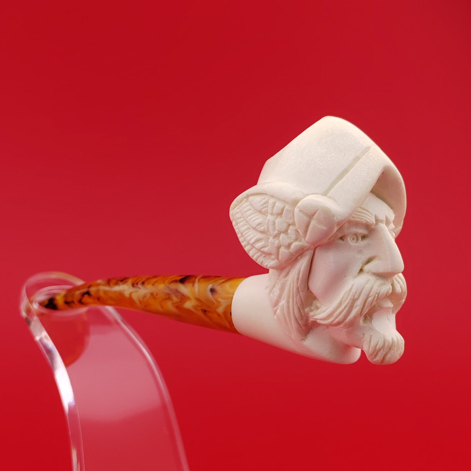 Viking Asterix Meerschaum Pipe: Title: Viking Asterix Meerschaum Pipe Materials: Meerschaum Dimension: 5.1 inch (13cm) Additional Information: Viking Asterix,Hand carved Meerschaum Pipe. Made in Turkey,Eskisehir by Meerschaum Carve 