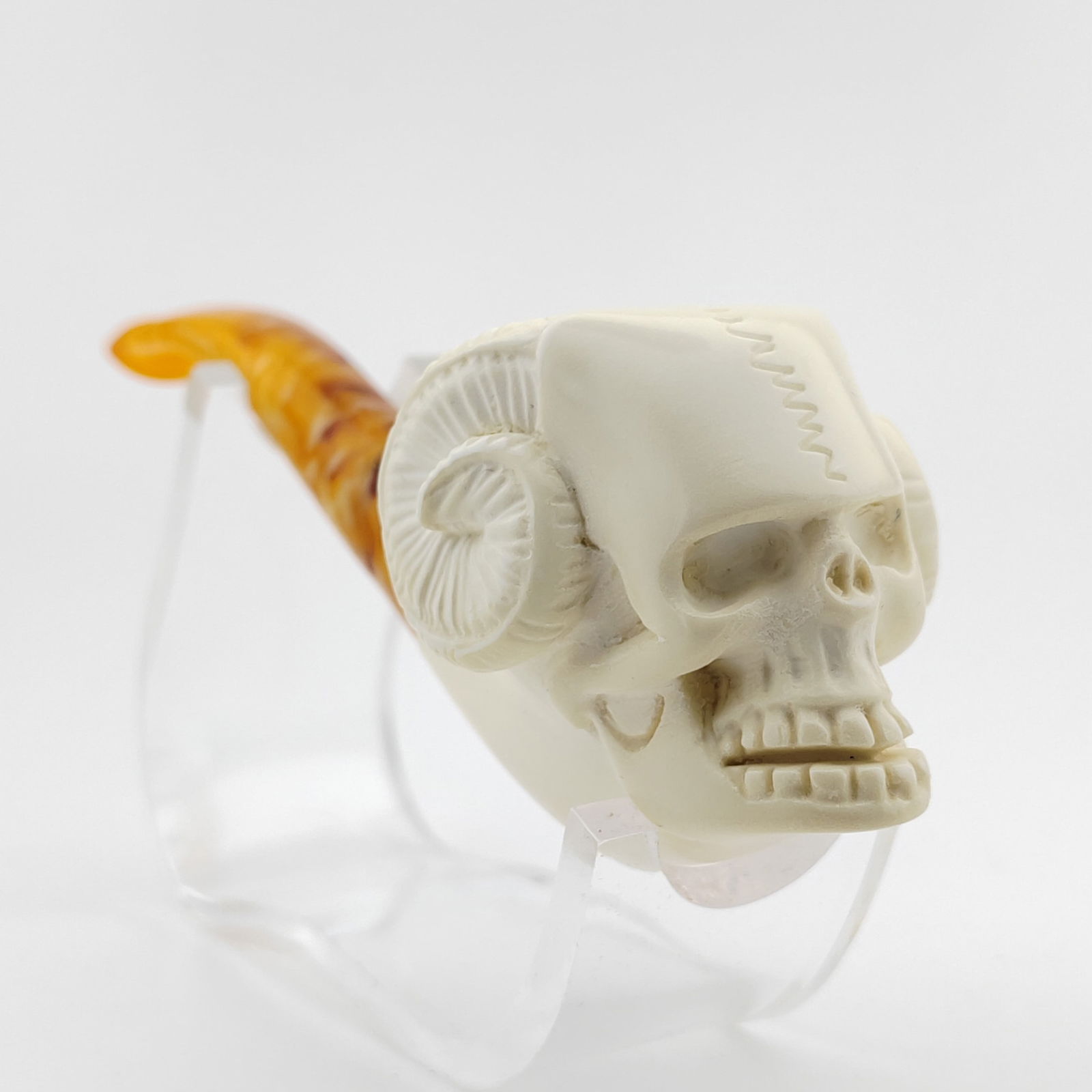 Devil Skull Meerschaum Pipe (1 of 9)