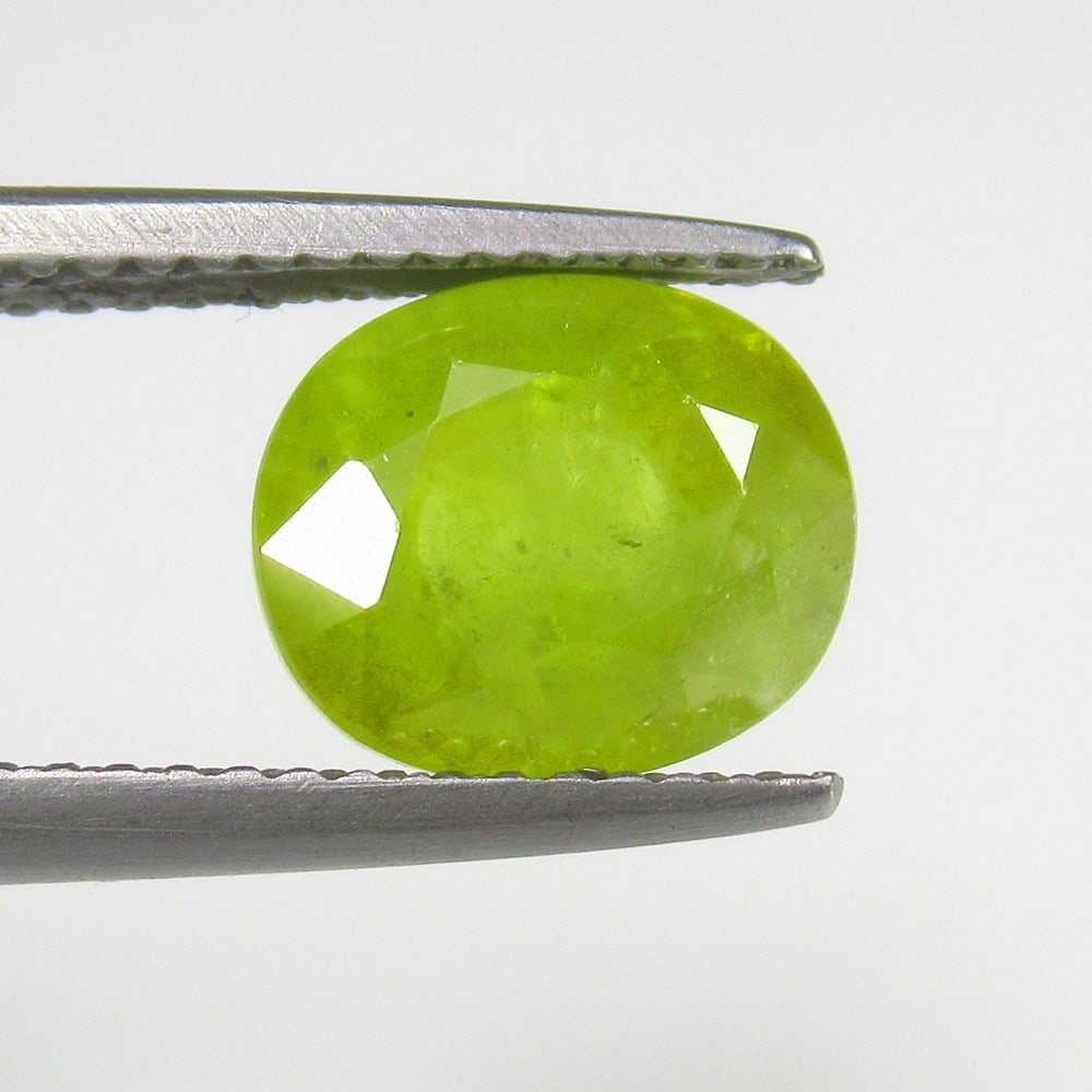 Natural Sphene - 3.31 Ct (1 of 2)