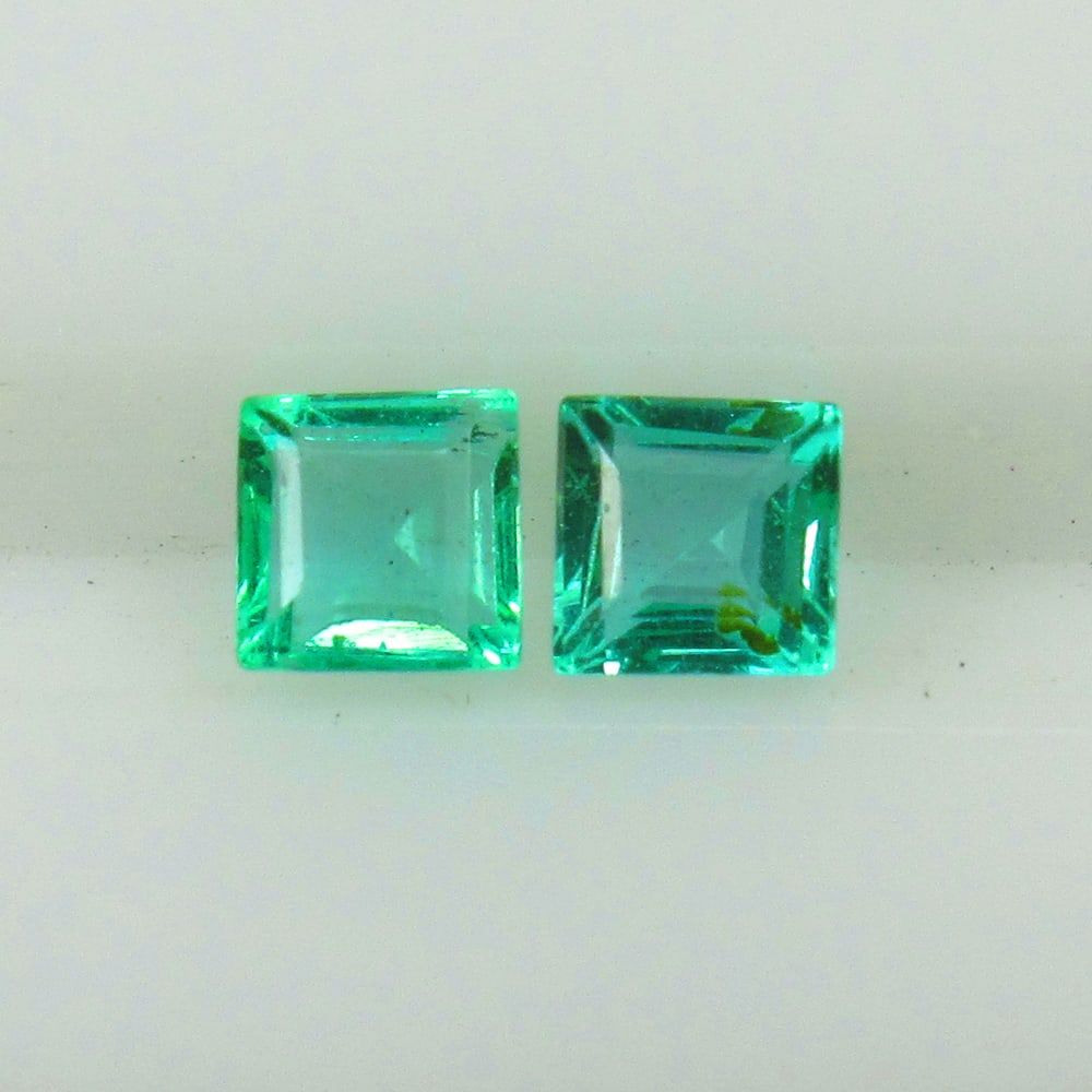 Natural Emerald Pair - 0.24 Ct (1 of 3)