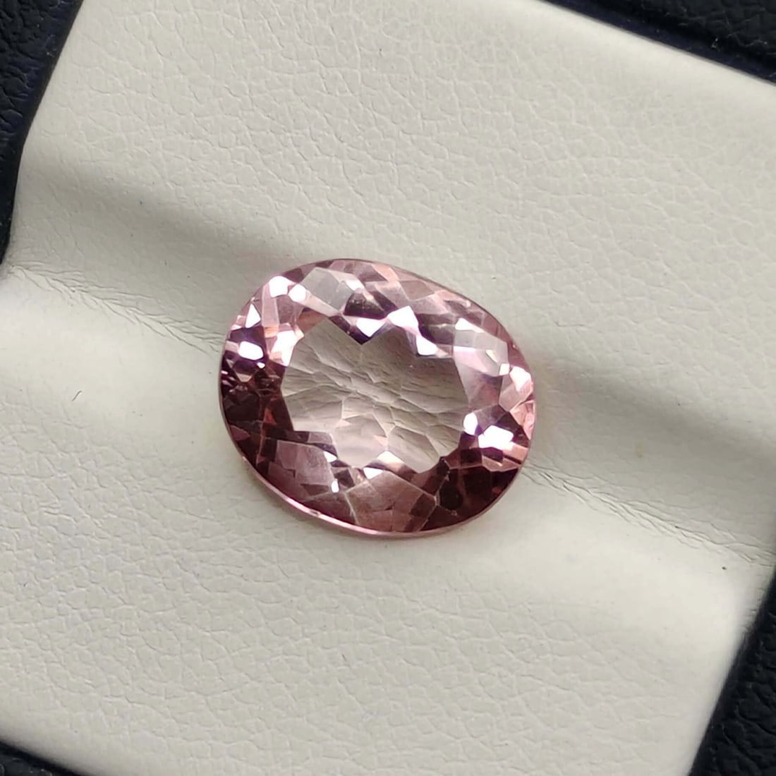 5.45 ct Rare Natural Morganite Mystic Quartz: No Reserve! Title: 5.45 ct Rare Natural Morganite Mystic Quartz Description: Gemstones: Natural Mystic Quartz Carat Weights: 5.45 ct Size/Dimensions: 12 X 10 X 6 mm Treatment: Coated Materials &Techni