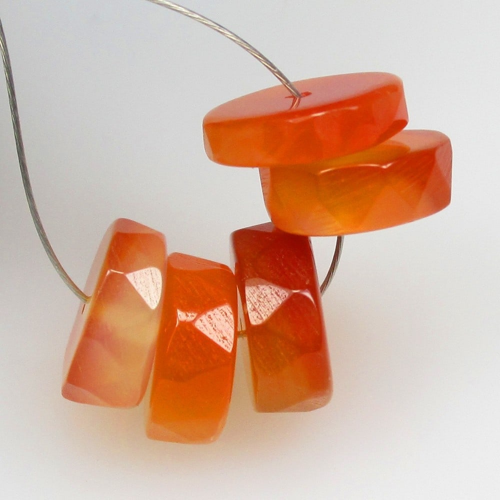 9.76 Ctw Natural 5 Drilled Orange Carnelian Round Beads: No Reserve! Title: 9.76 Ctw Natural 5 Drilled Orange Carnelian Round Beads Stone Clarity: Semi-Transparent Gemstone:Natural Carnelian Beads Carat Weights: 9.76 Size/Dimensions: 8.30 - 8.40 mm / 5 Pc's