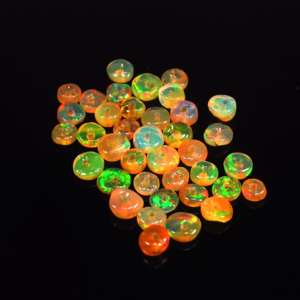 3.47 Ct - Natural Multicolor Opal Beads (1 of 3)