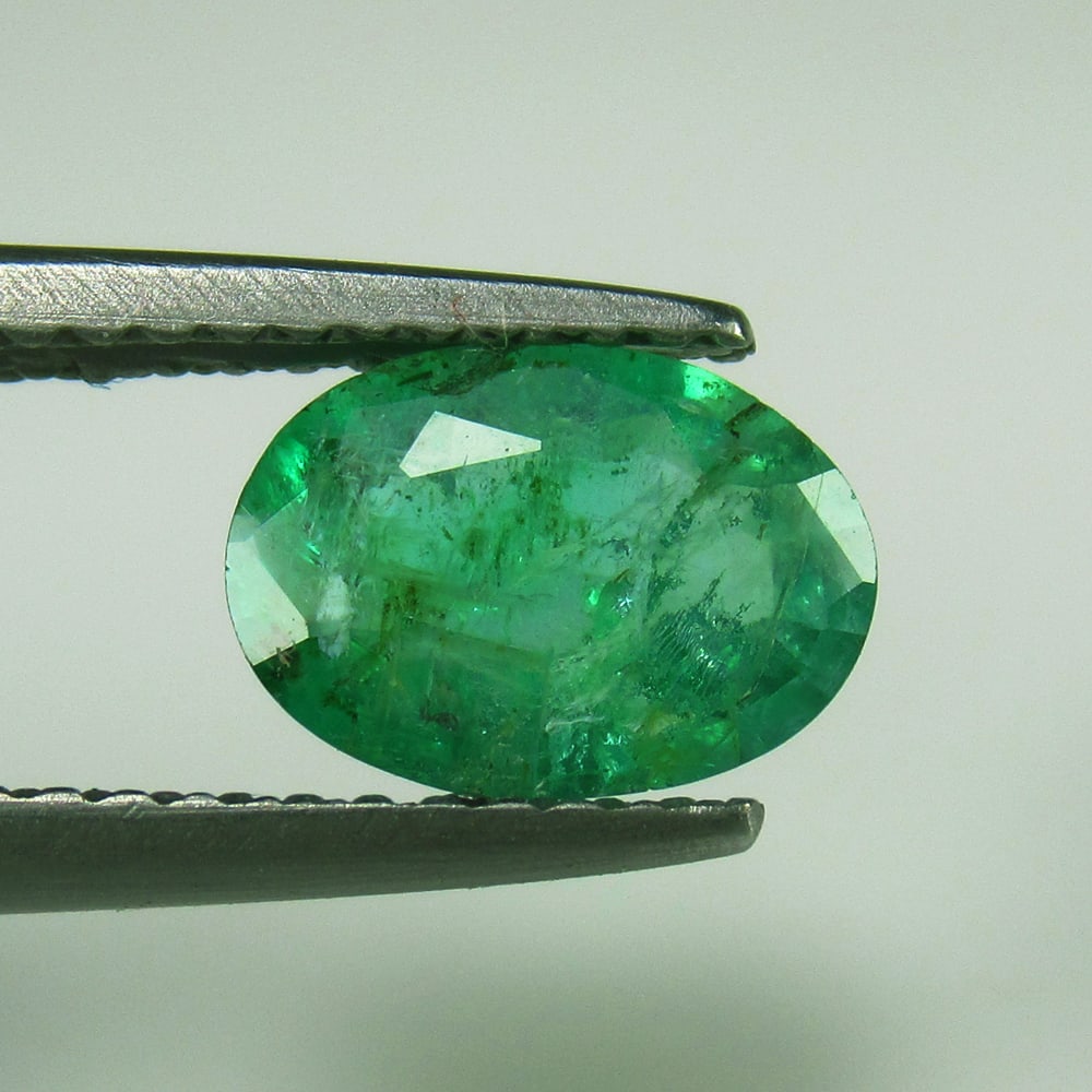 0.92 Ct - Natural Emerald (1 of 2)
