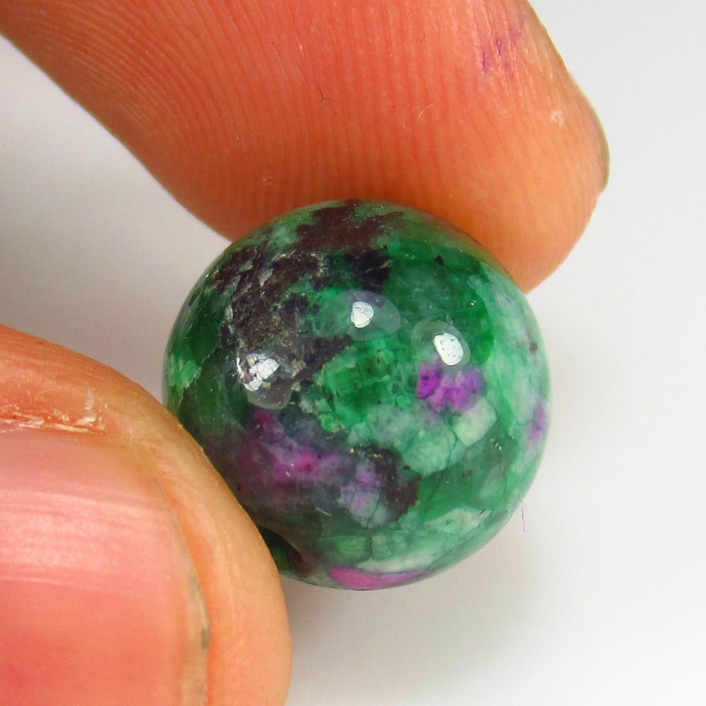 Natural Ruby Zoisite Beads - 12.10 Ct (1 of 2)