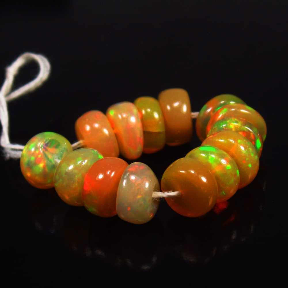 4.20 Ct - Natural Multicolor Opal Beads (1 of 2)