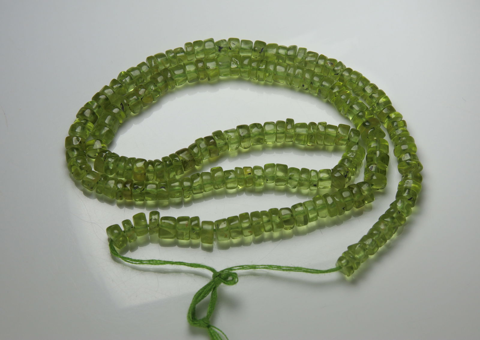 Stunning " Natural Peridot " 79.34 Cts Natural Peridot (1 of 4)