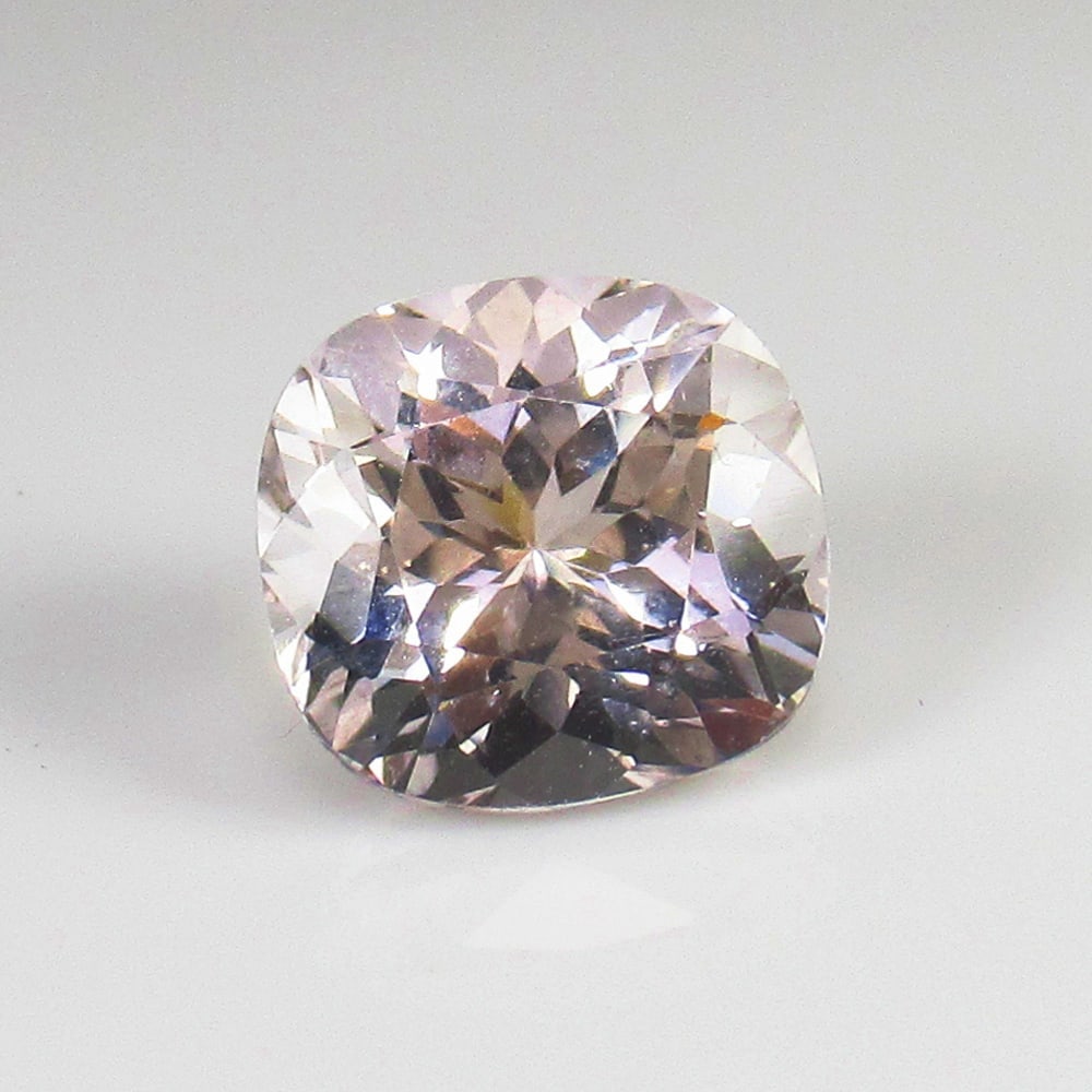 Natural Morganite - 4.36 Ct (1 of 2)