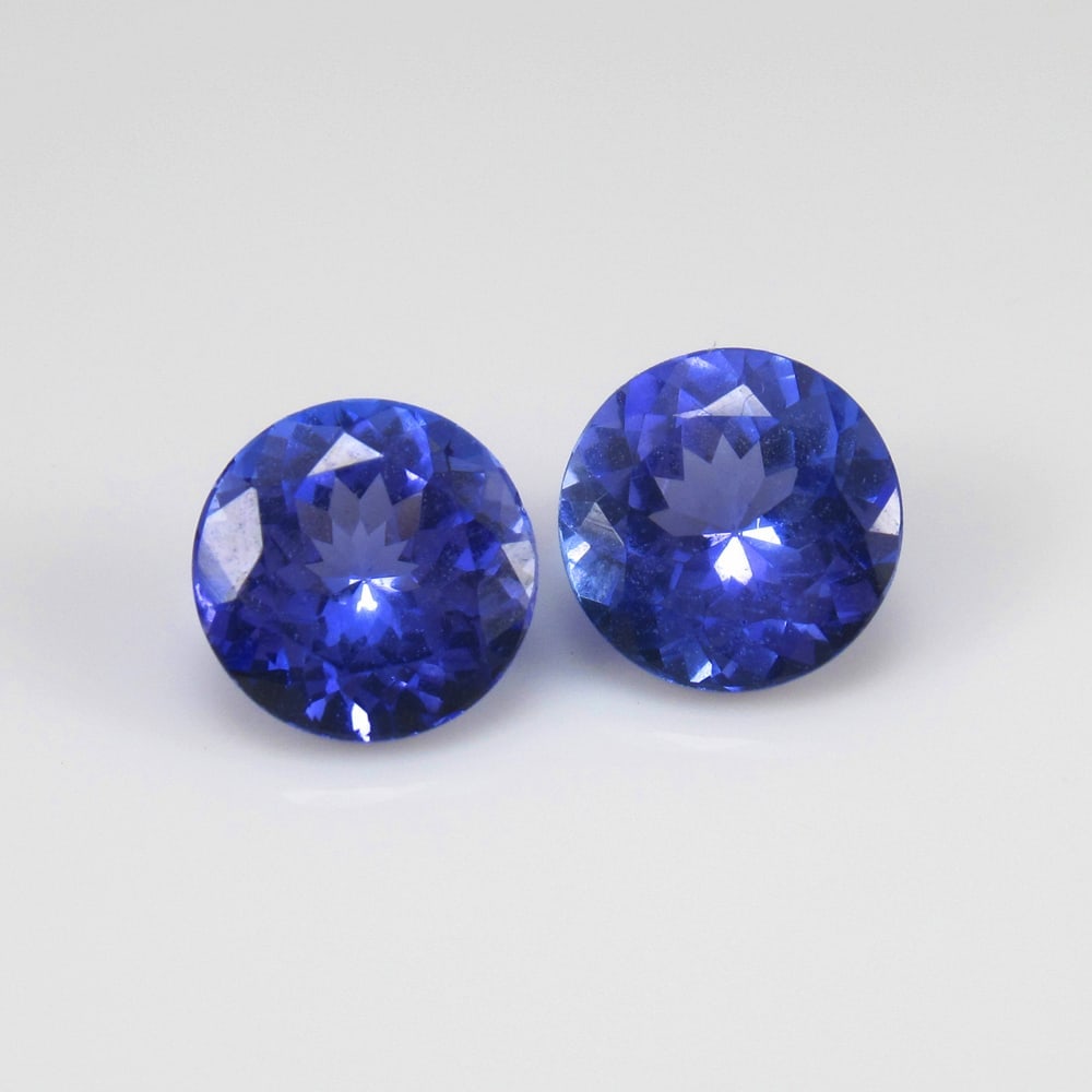 1.07 Ct - Natural Tanzanite Pair (1 of 3)