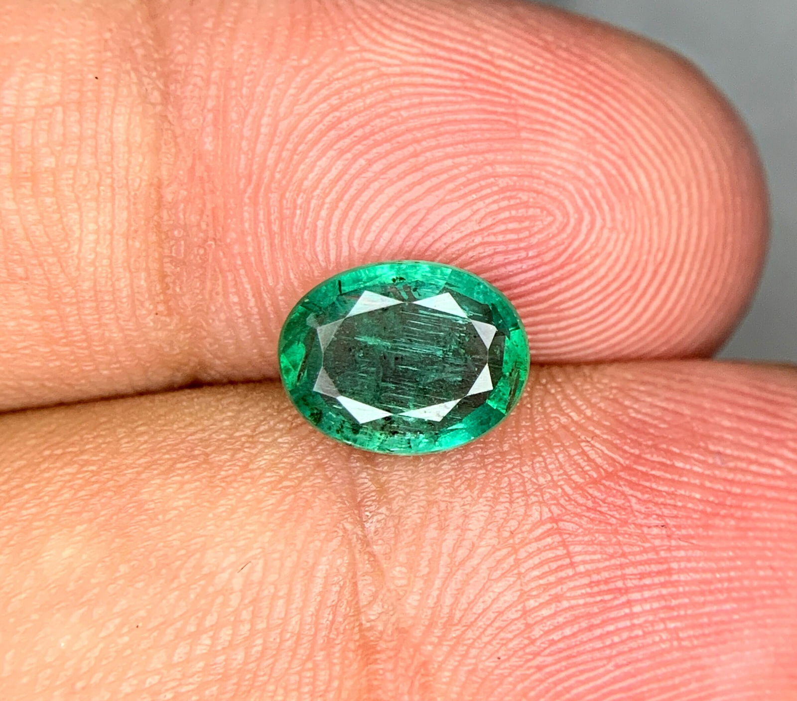 Natural Zambian Emerald Gemstone , Oval Cut Emerald Gemstone For Ring , 1.65 CTS: Materials: Gem type: Emerald Carat weight: 1.65 Gift wrapping available The name Emerald derives from the ancient word “smaragdos,” meaning “green stone.” Its green color is in
