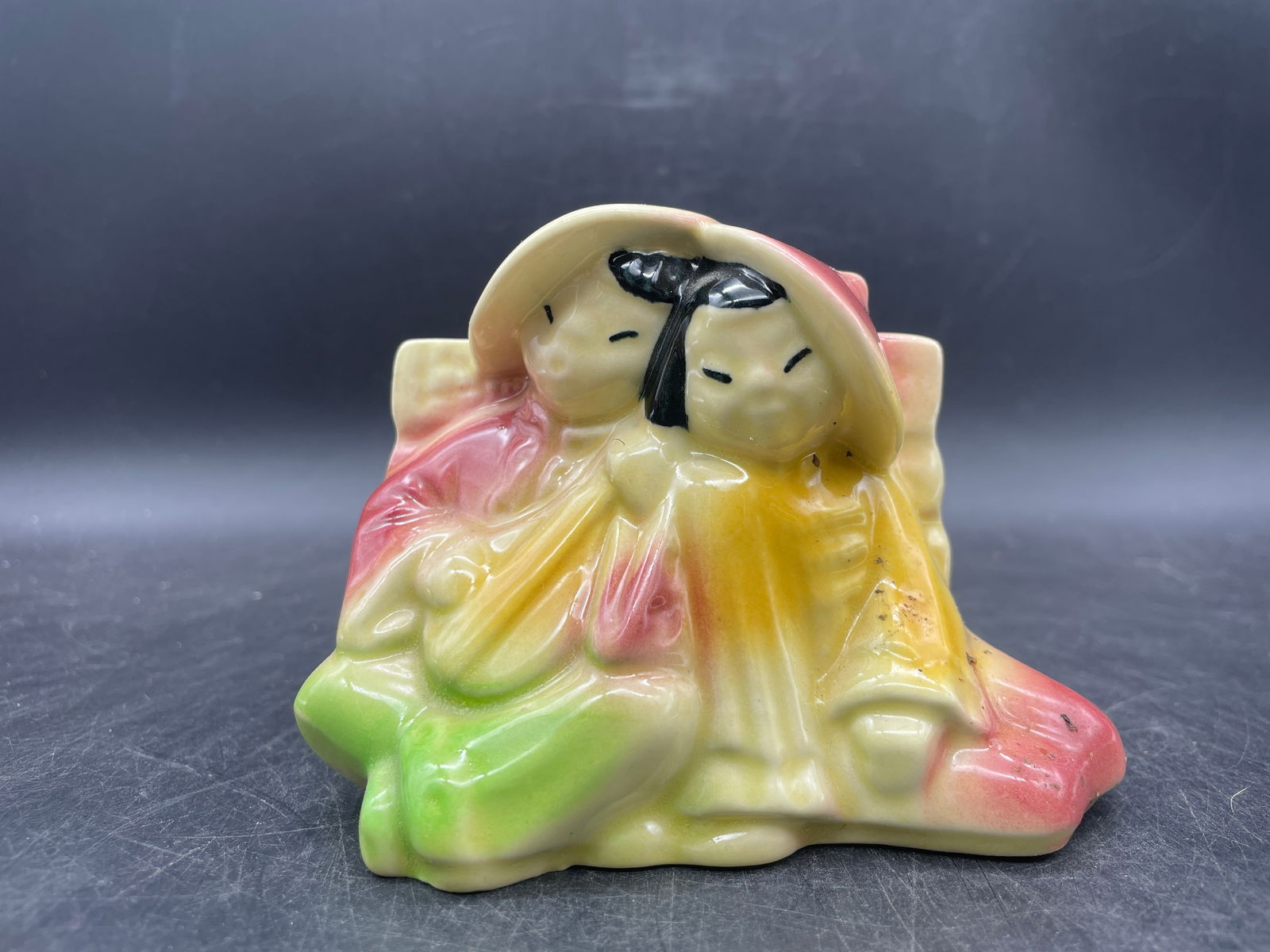 Vintage Shawnee Succulent cactus planter Asian Girl boy Playing mandolin USA 573 (1 of 7)