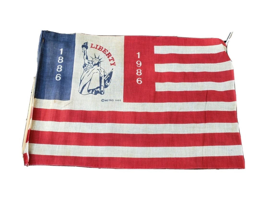 American flag 1986 Extremely RARE pattern 14 x 17 Statue of liberty 100 years (1 of 5)