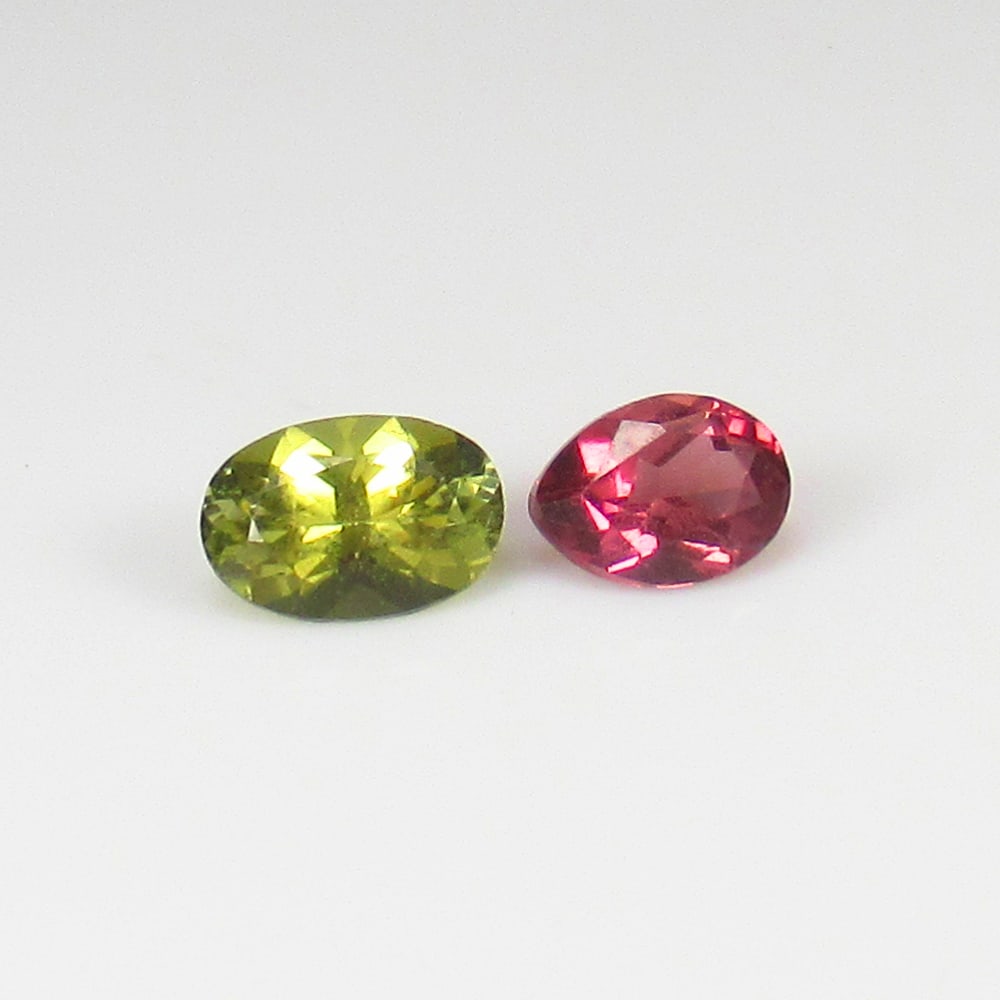 Natural Tourmaline Pair - 0.82 Ct (1 of 2)