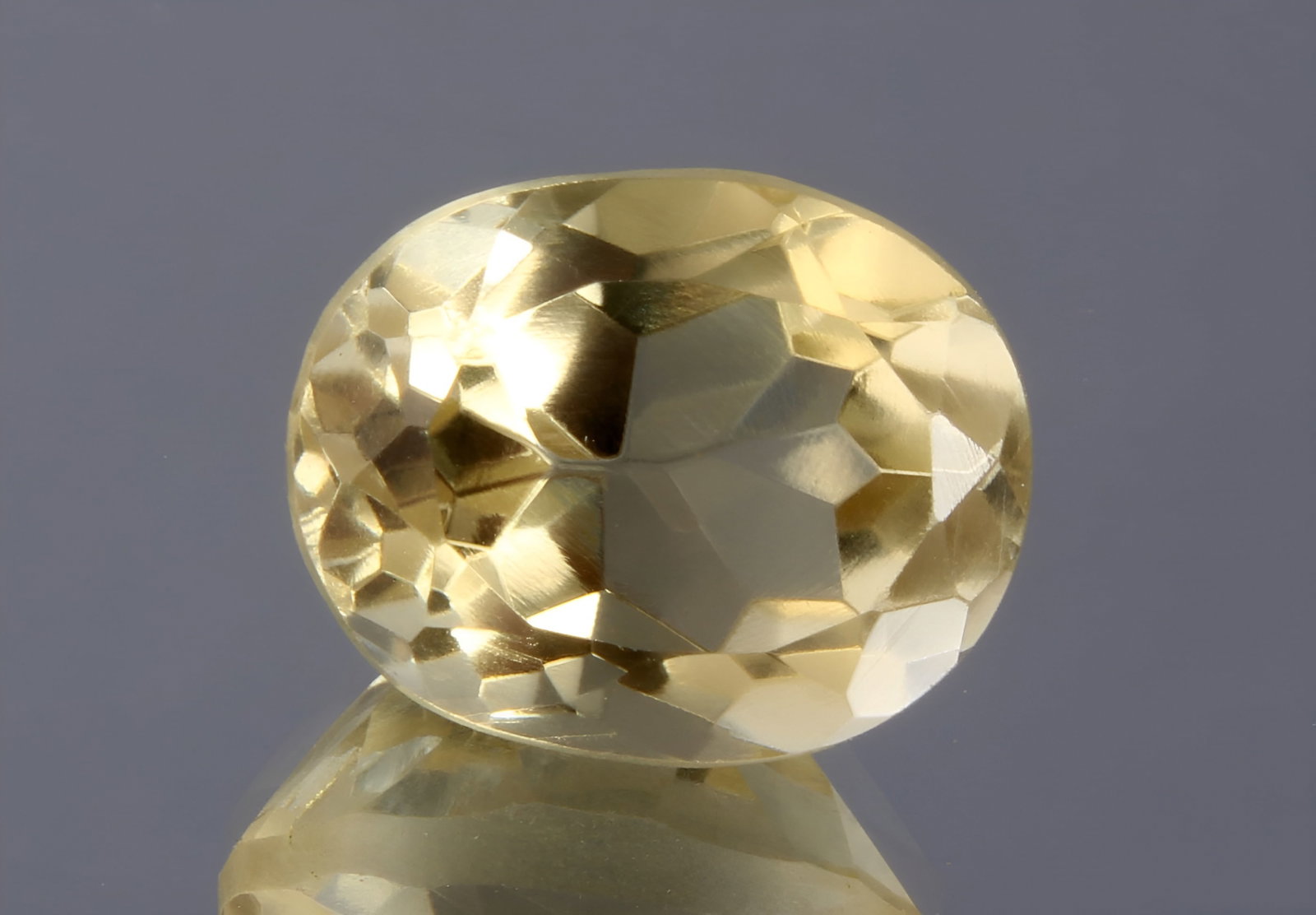 Beautiful " Natural Lemon Quartz " 5.14 cts Natural Lemon Quartz: No Reserve! Title: Beautiful " Natural Lemon Quartz " 5.14 cts Natural Lemon Quartz Additional Info: Gemstone: Natural Lemon Quartz Origin: Africa Weight : 5.14 carats Measurements: 11.83x9.53x7.70 mm