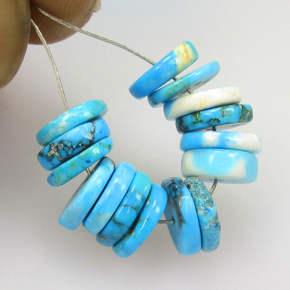 9.42 Ctw Natural 15 Drilled Turquoise Round Beads (1 of 2)