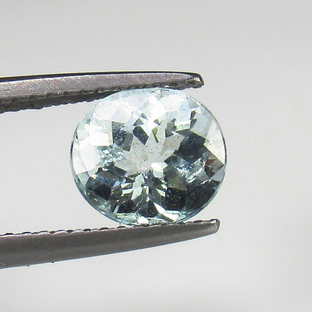 Natural Aquamarine - 1.70 Ct (1 of 2)