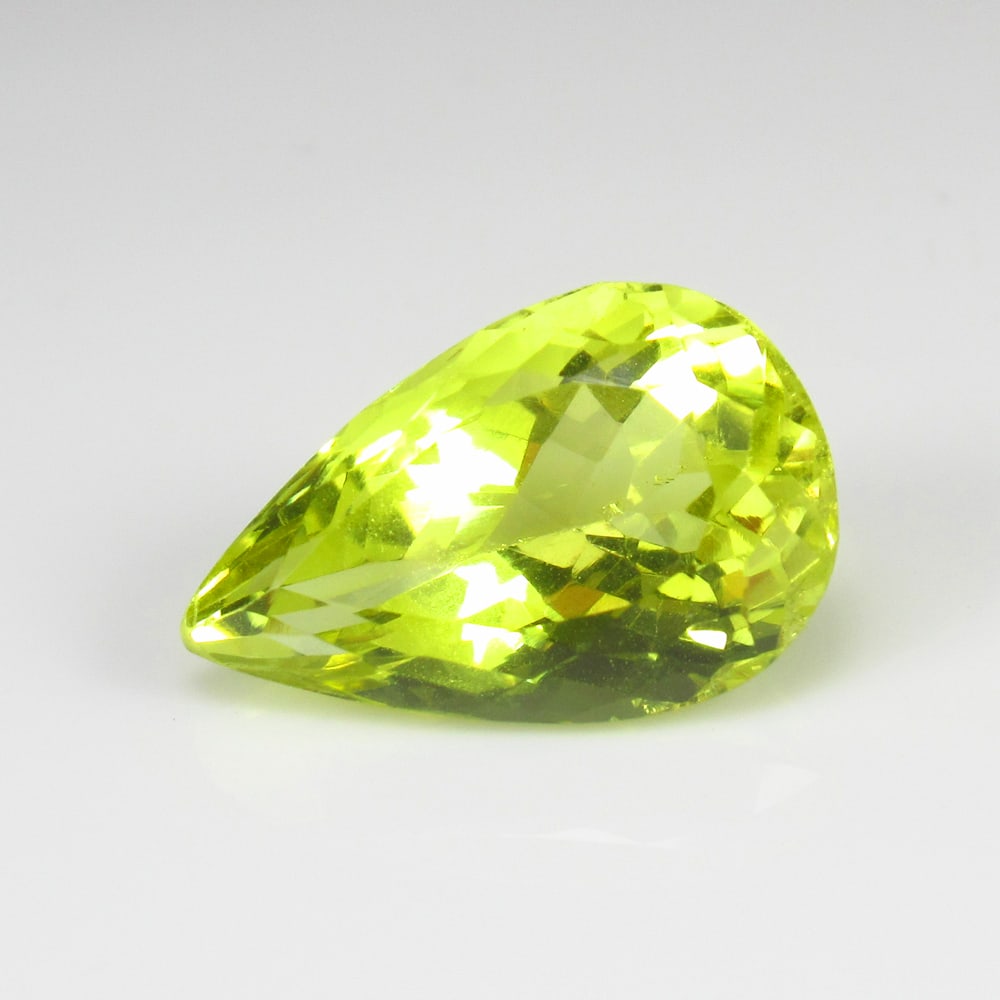 6.59 Ct - Natural Lemon Quartz: No Reserve! Title: 6.59 Ct - Natural Lemon Quartz Description: Gemstone Gemstones: Lemon Quartz Carat Weights: 6.59 Size/Dimensions:16.5 x 10.5 x 8.0 mm Additional Info:Pieces : 1 No's / Shape : Pear 