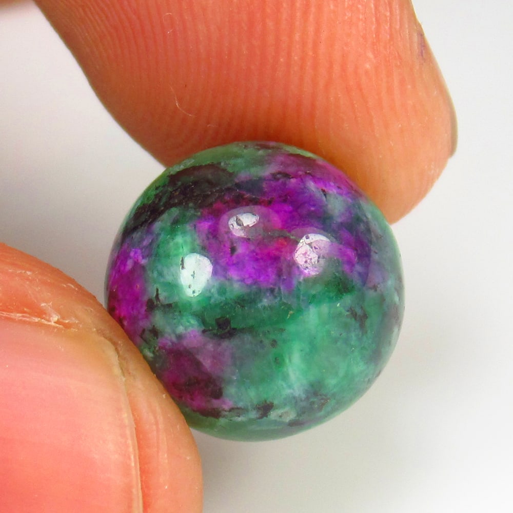 Natural Ruby Zoisite Beads - 10.68 Ct (1 of 2)