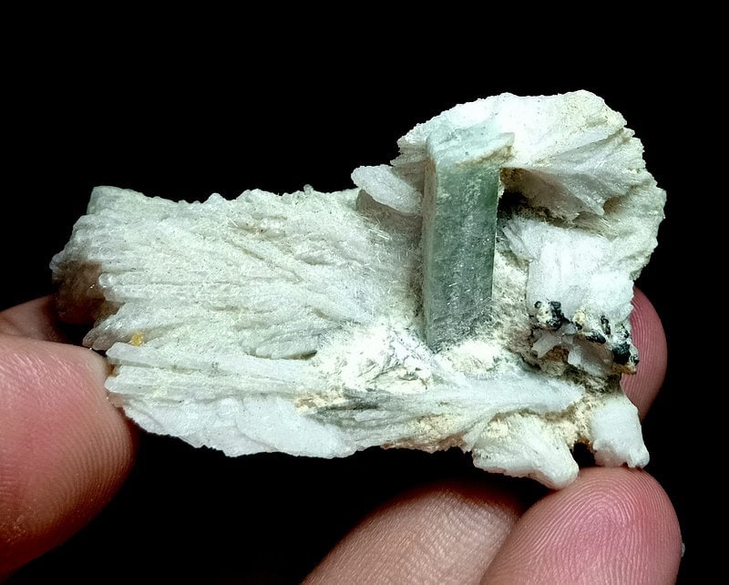 44 Grams Lovely Rare Apple Green Herderite Specimen From Skardu Pakistan (1 of 6)