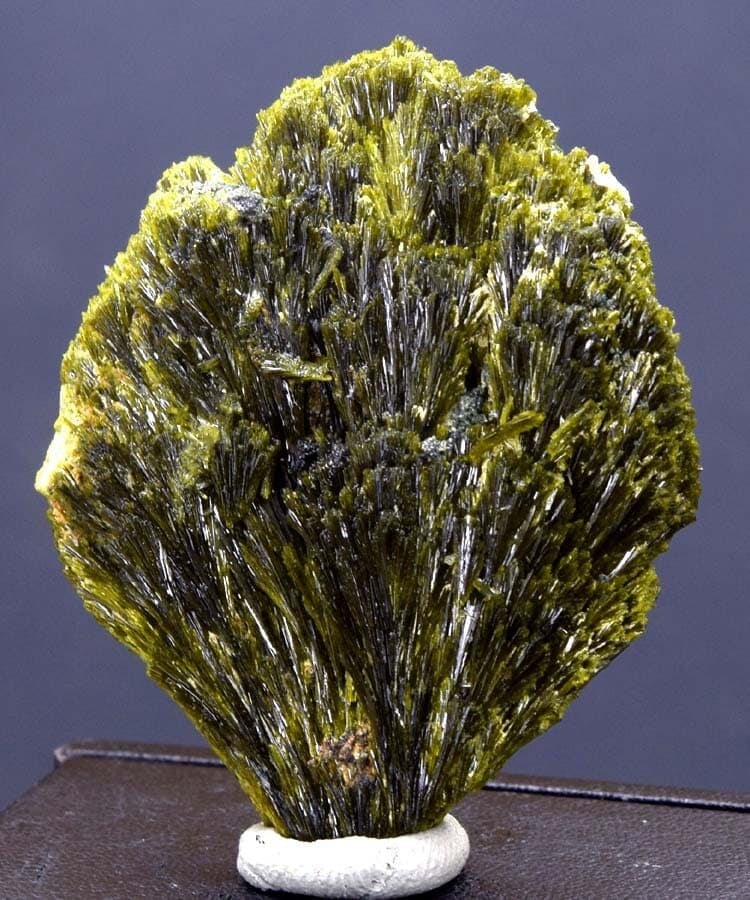 Epidot Tree , Epidot Crystals , Epidot Specimen from Pakistan - 43 Gram , 56*43 mm (1 of 6)