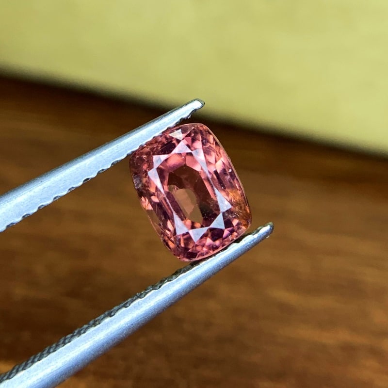 Redish Spinel Stone For Ring Making, Faceted Spinel Natural Stone, 1.35 CT (1 of 2)