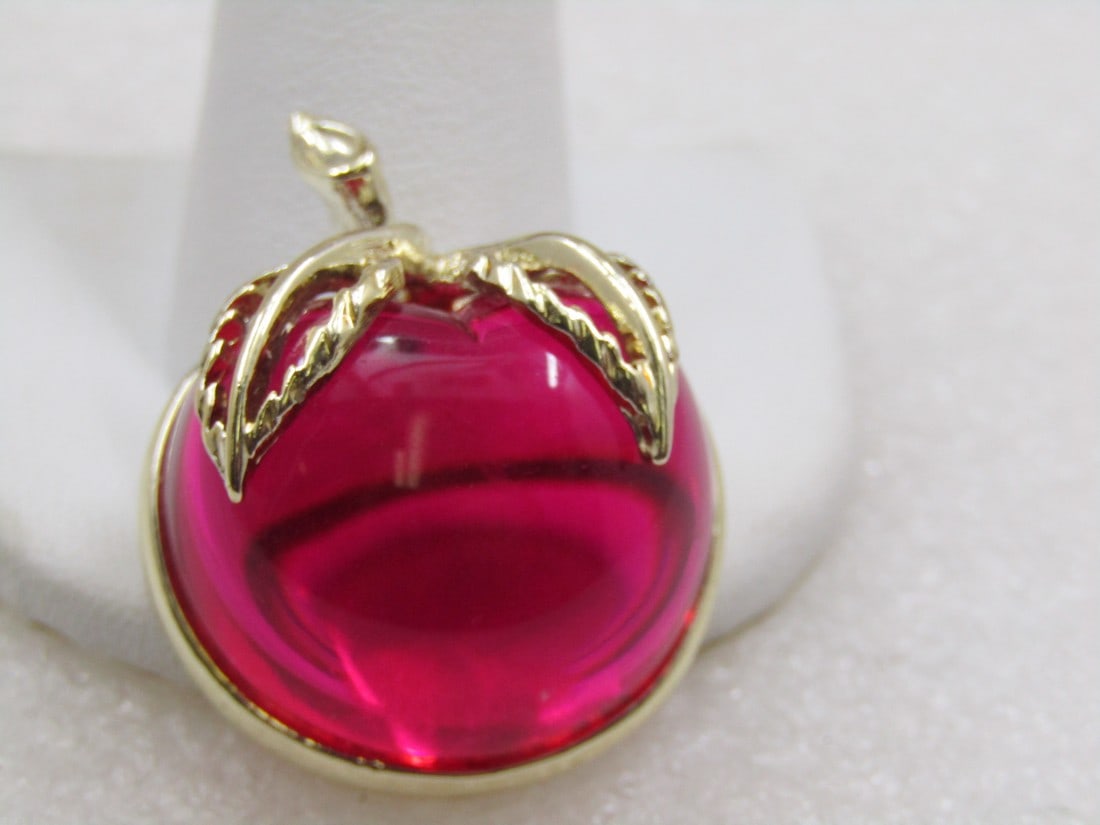 Vintage Sarah Coventry Jelly Apple Brooch, 1970's. (1 of 5)