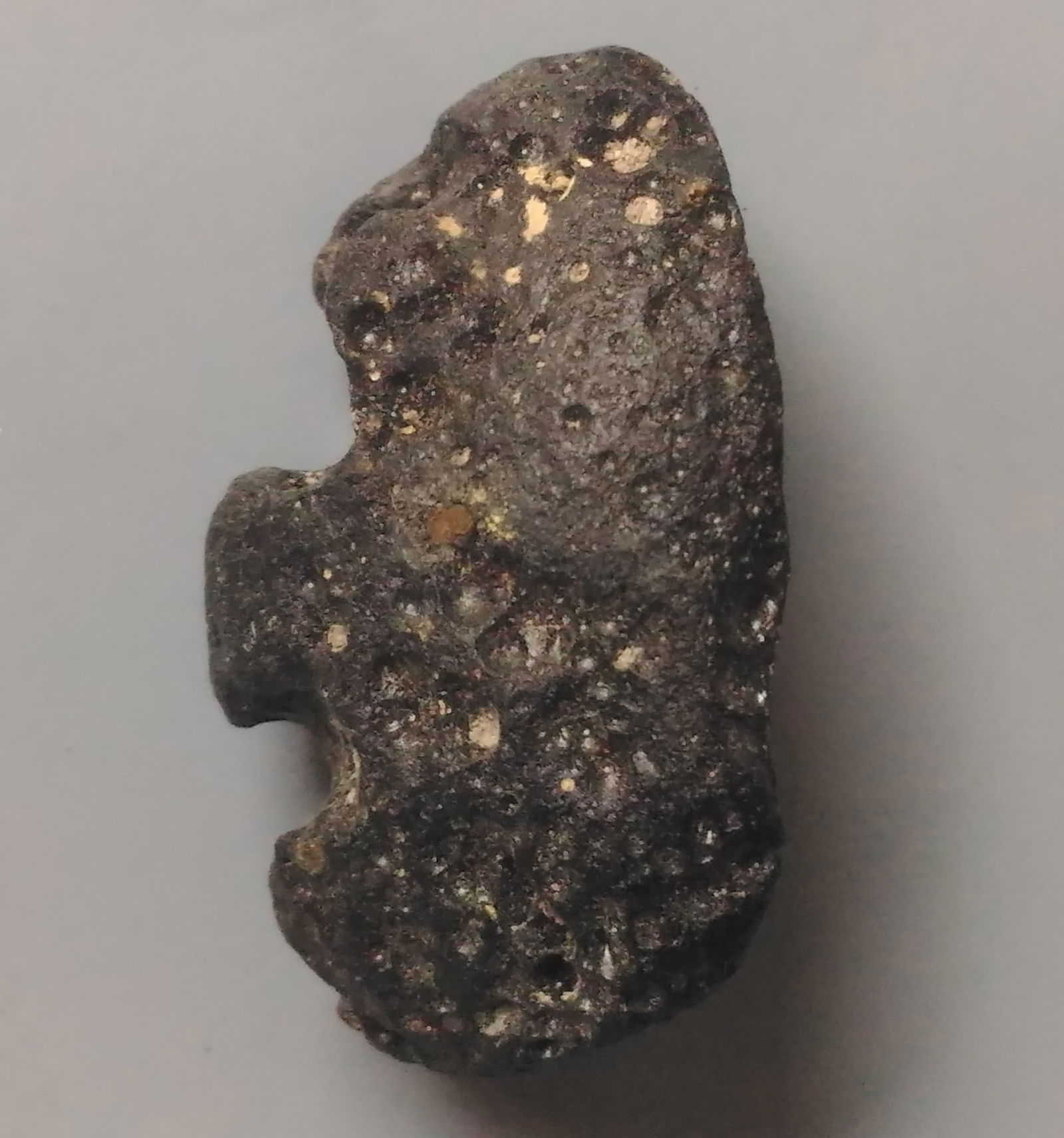 Philippinite Tektite - From Meteorite Impact: Title: Philippinite Tektite - From Meteorite Impact Origin: Paracale, Camarines Norte, Luzon, Phlippines Size: 2.5x2x1.5 cm / 11 gram Description: complex tri-dimentional philippinite tektite with gla