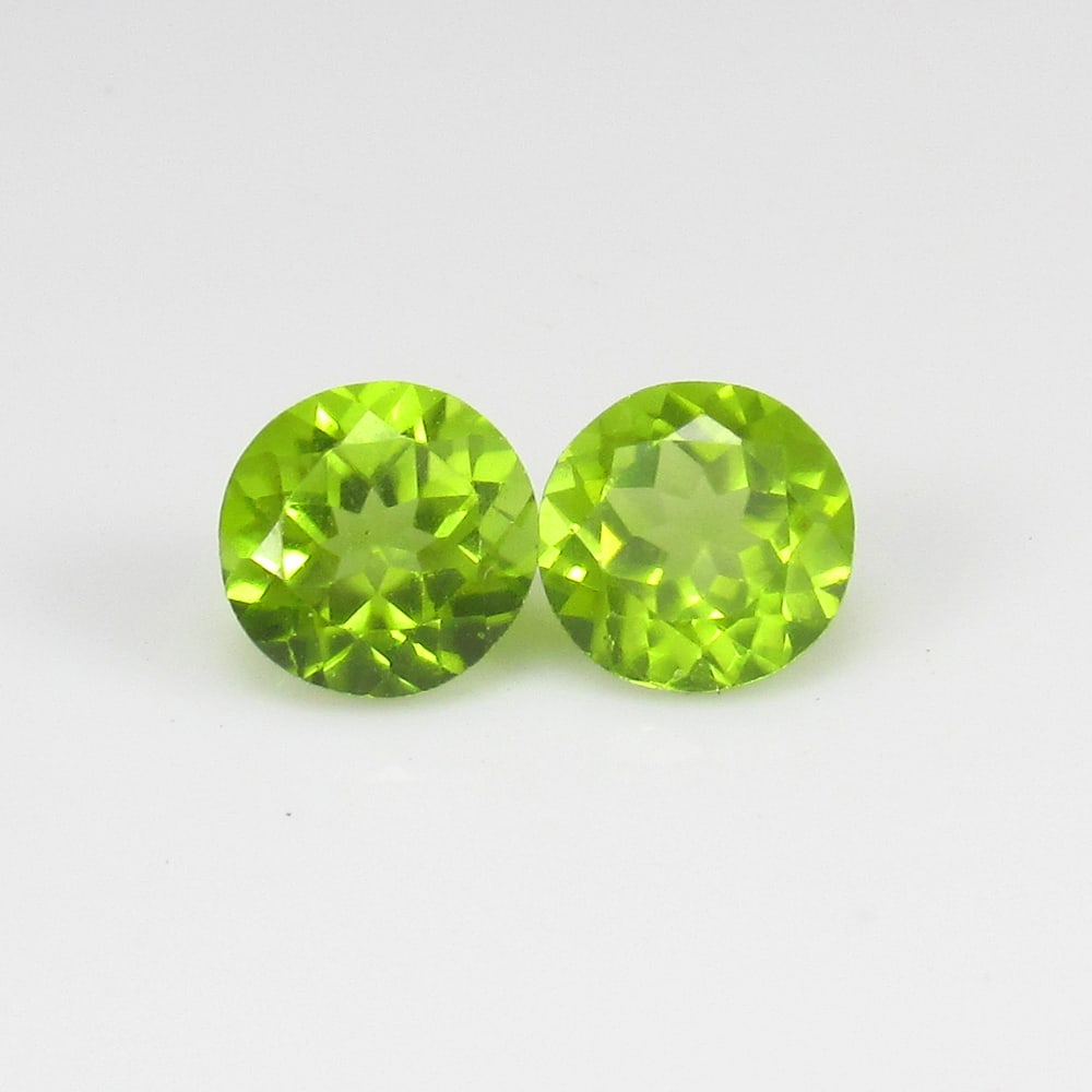Natural Green Peridot Pair- 1.21 Ct (1 of 2)