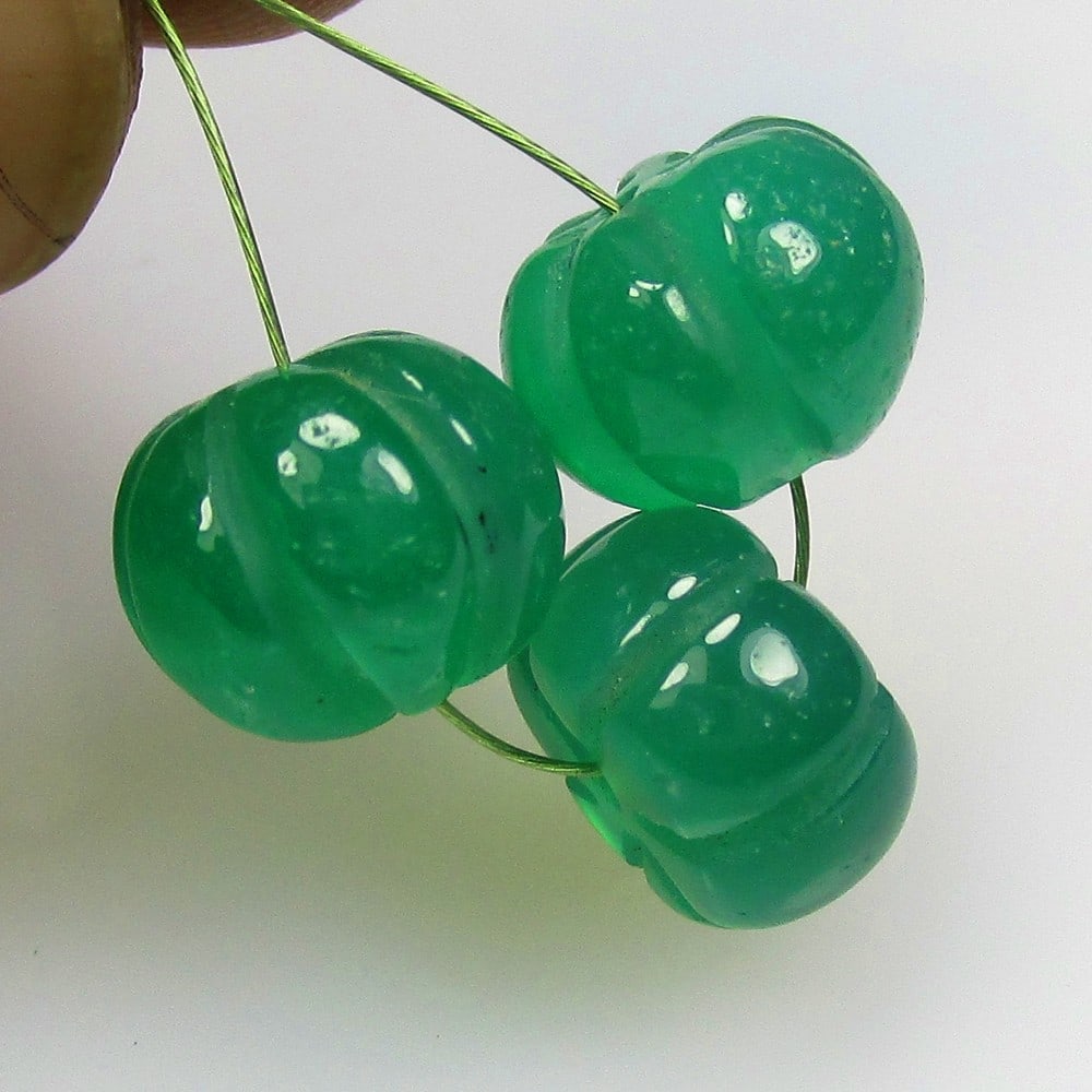 12.92 Ctw Natural 3 Drilled Green Onyx Fancy Beads (1 of 2)